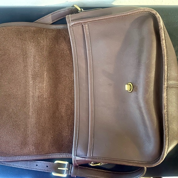 Coach 9790 Vintage Chocolate Brown City Leather Shoulder/Crossbody Bag - Picture 3 of 6